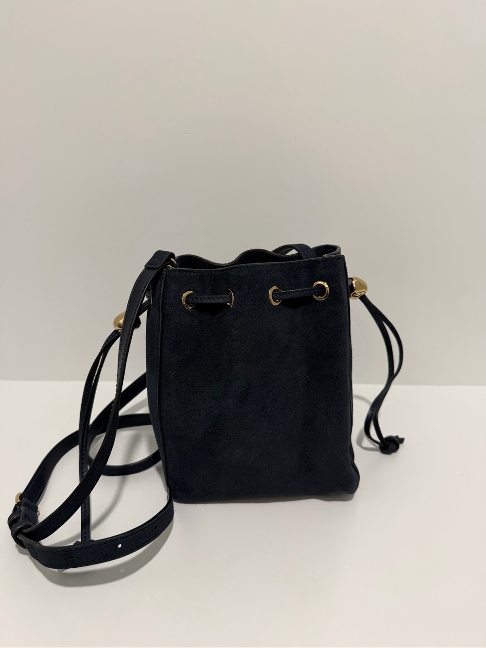 NEW Madewell The Mini Drawstring Crossbody Bucket Bag in deep indigo suede NW512 - Picture 4 of 10